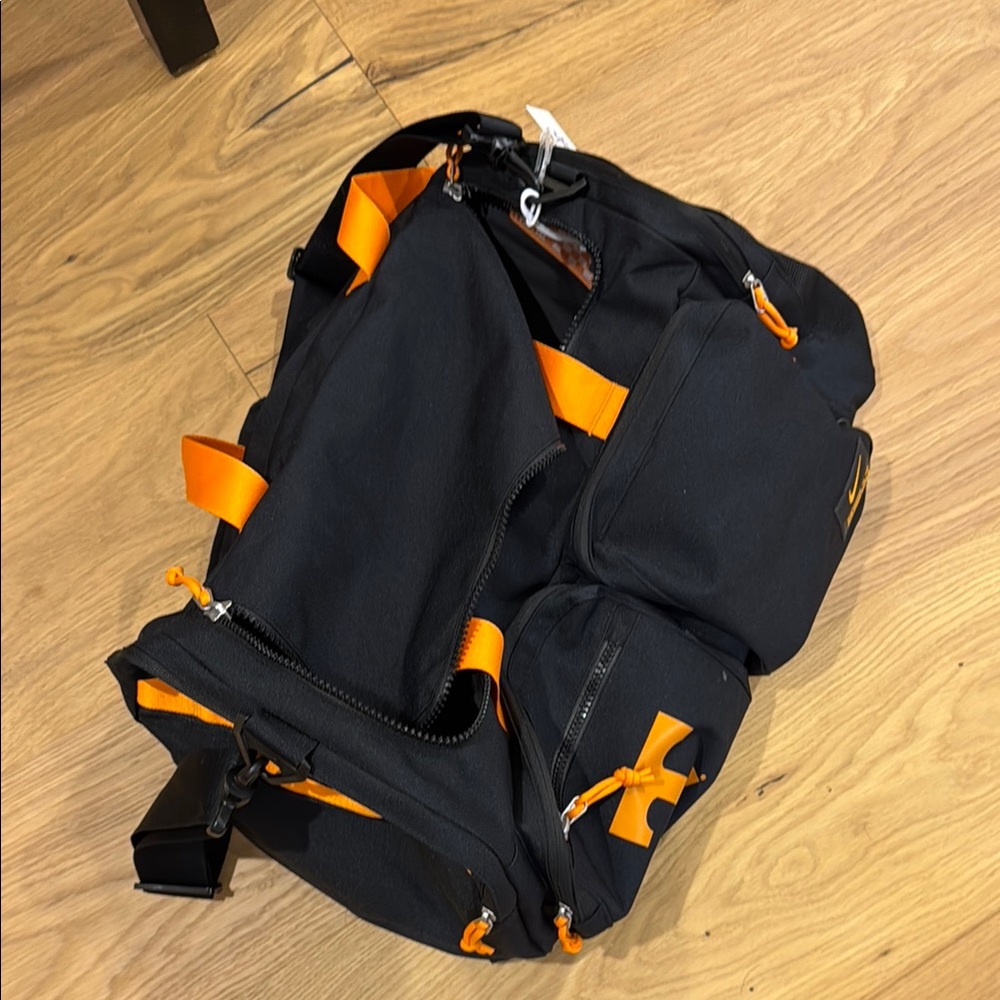 Tennessee Black and Orange Men Duffle bag
